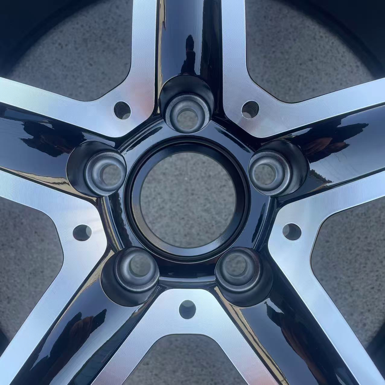 High Quality 17-19 Inch Five Spoke Aluminum Alloy Wheel TUV Approved 35mm Offset New Condition Passenger Car Modification Wheels